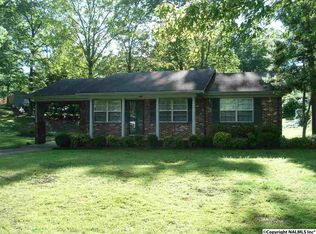 2007 Sunset Dr NW, Hartselle, AL 35640