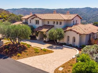 700 Tesoro Rd, Monterey, CA 93940