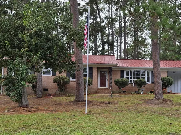 741 Galloway Dr, Fayetteville, NC 28303