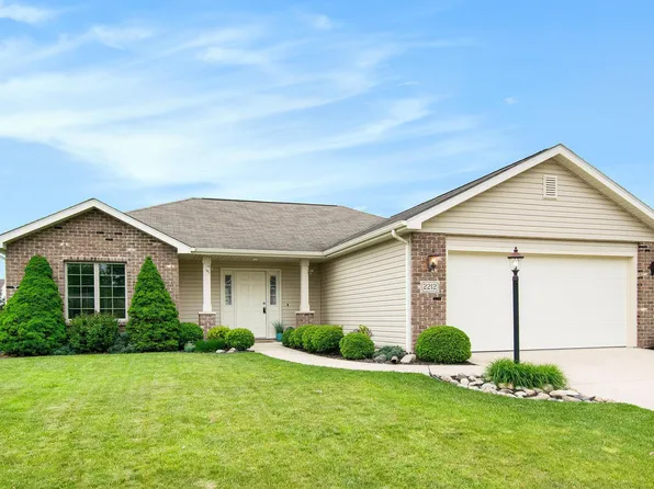 2212 Highlander Dr, Warsaw, IN 46580