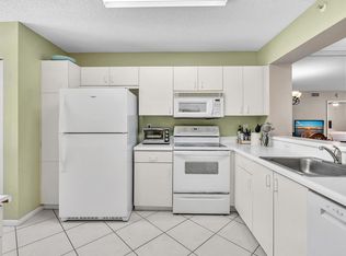 9537 Weldon Circle #I213, Tamarac, FL 33321