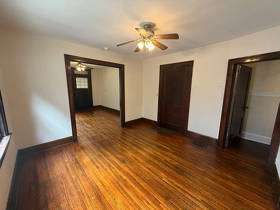 4th image of 181 E 2nd Ave #181