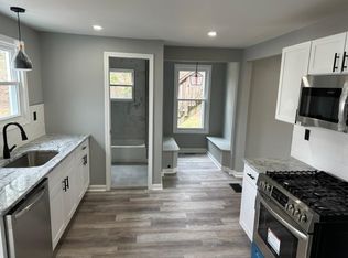 33 Maple St #1, Glastonbury, CT 06033