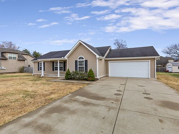 3rd image of 8362 Manor Farm Dr