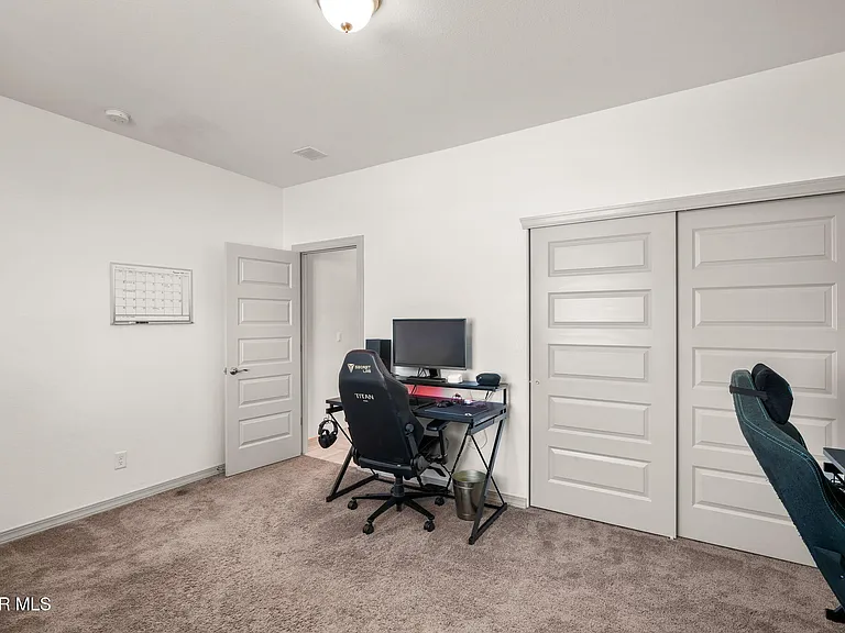 908 Crystal Deer Dr — Photo 9
