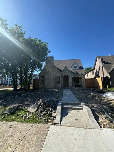 5115 Vanderbilt Ave Photo 1