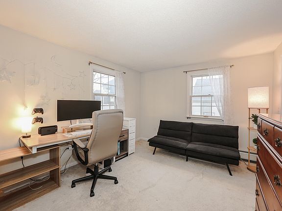 4th image of 2 Riversedge Drive