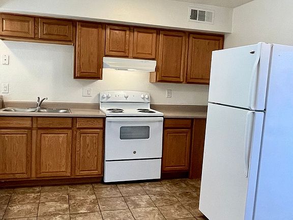 2nd image of 2157 Carroll St APT 4