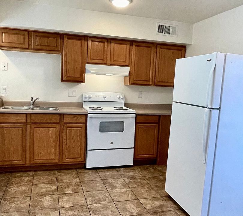 1st image of 2157 Carroll St APT 4
