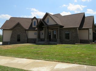 1436 Park Place Ave, Sevierville, TN 37862