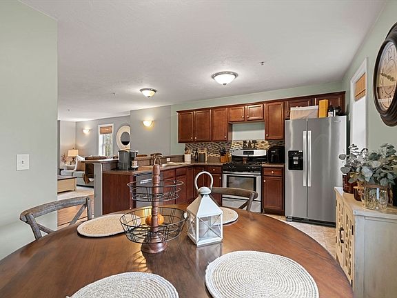 5th image of 80 Rogers St Unit 304