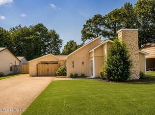 8645 Woodbine Dr, Southaven, MS 38671