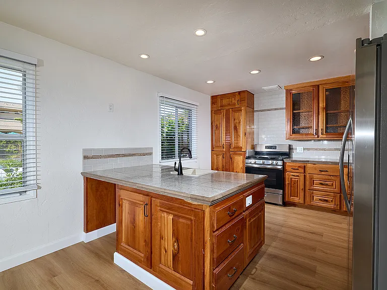 710 S Myers St — Photo 17