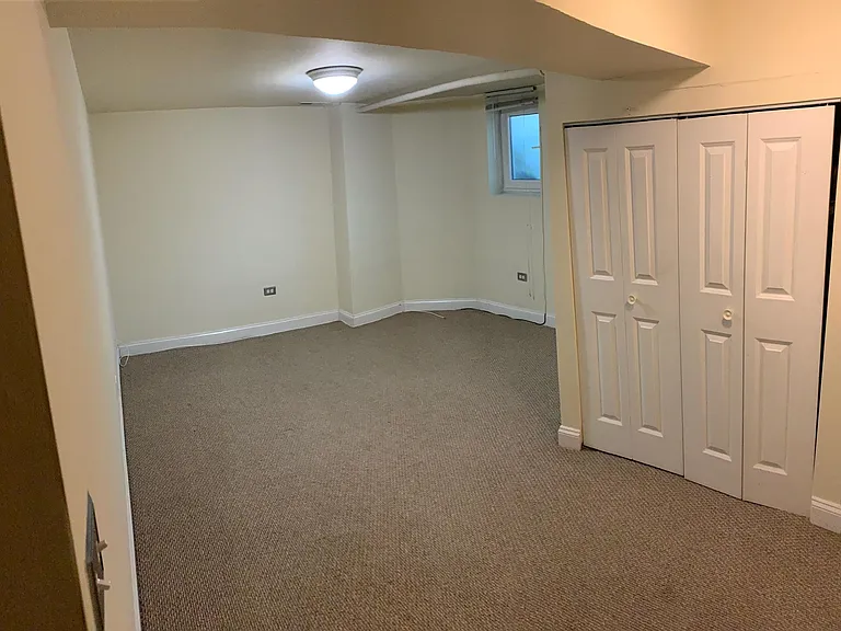 1504 W Henderson St #1F — Photo 12