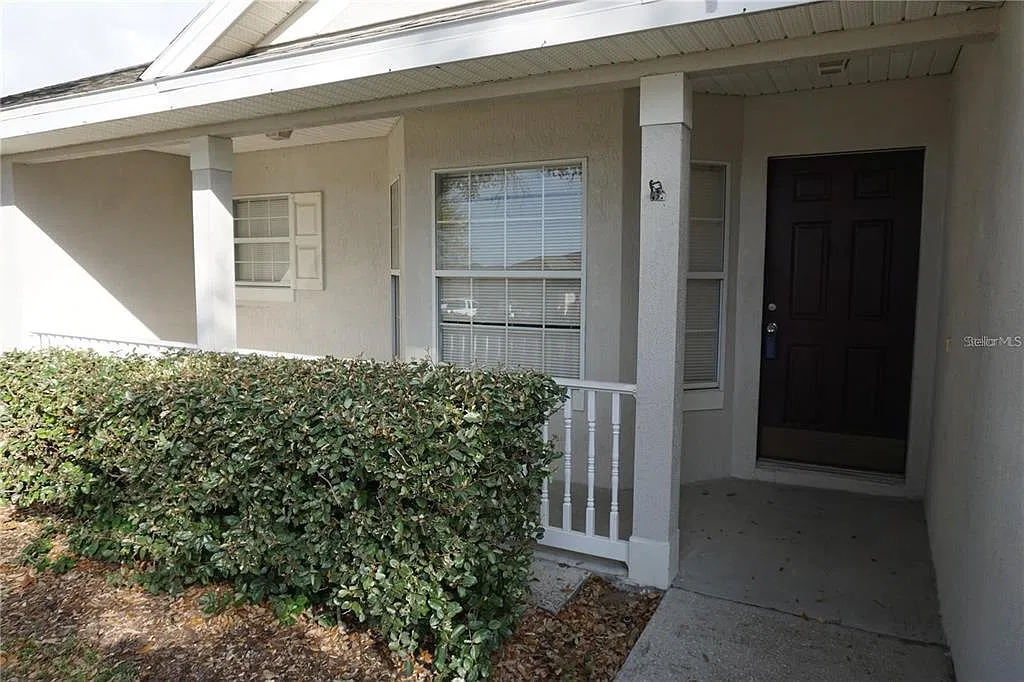3 bed, 2.0 bath, 1536 sqft, $2,100 — Photo 2