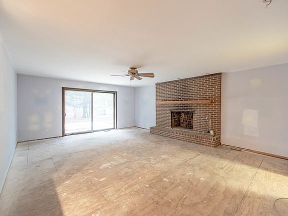 2nd image of 2821 Oak Rail Dr