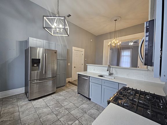 3rd image of 32 1st St #1