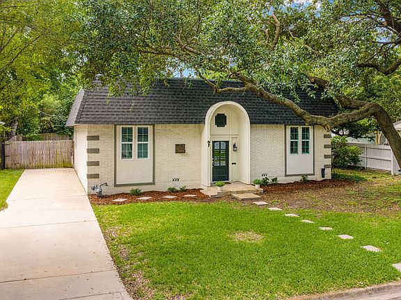2nd image of 3116 Alexander Ave