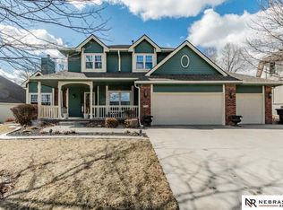 710 N Polk St, Papillion, NE 68046