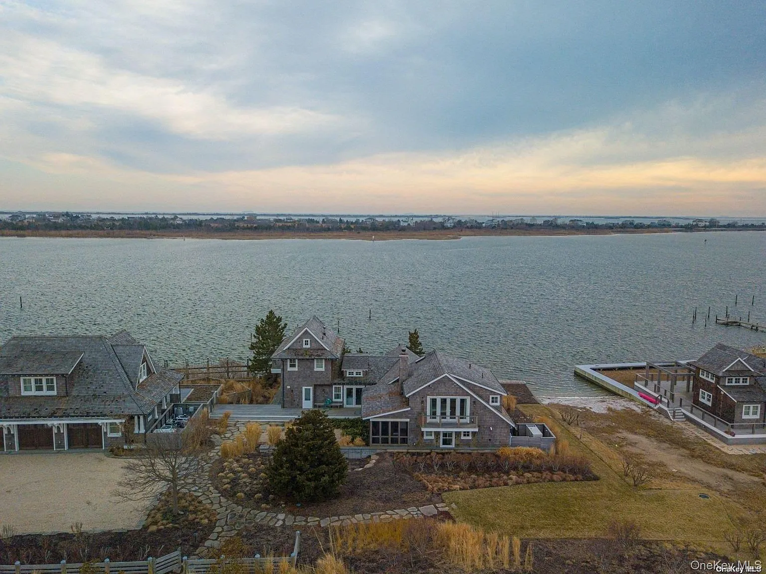 4 bed, 4.0 bath, 2733 sqft, $10,000 — Photo 3