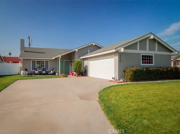 2107 Earnshaw Dr, Placentia, CA 92870