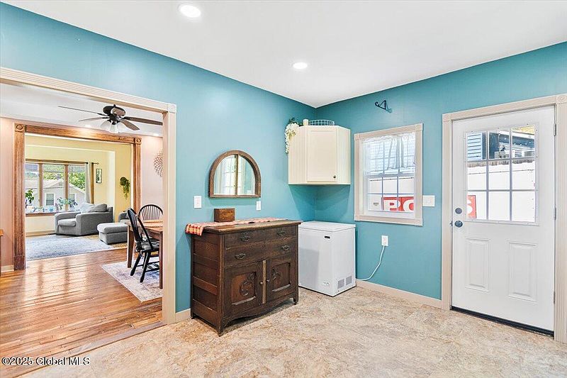 2nd image of 39 Abbott Street