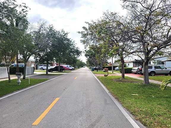 2nd image of 941 Little River Dr