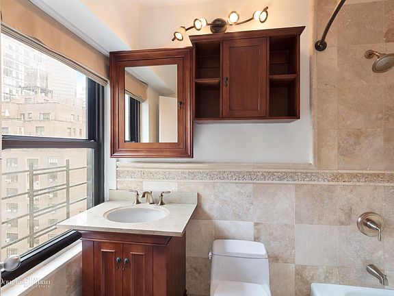 5th image of 560 3rd Ave #10D
