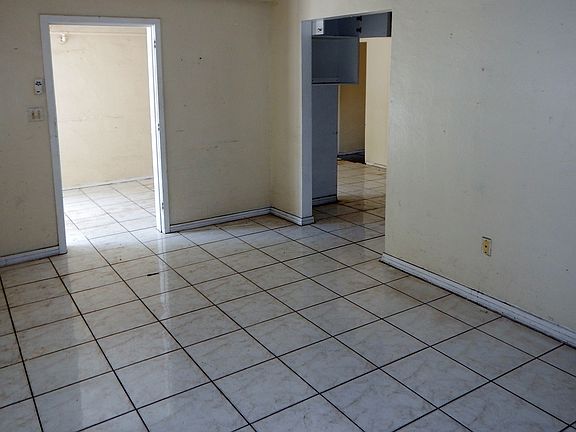3rd image of 3713 El Prado Blvd