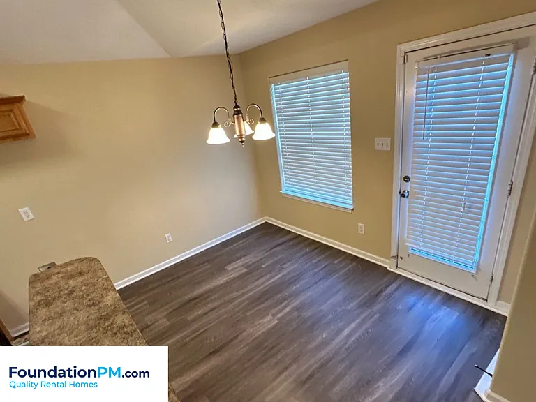 10087 Mill Hill Ave — Photo 6