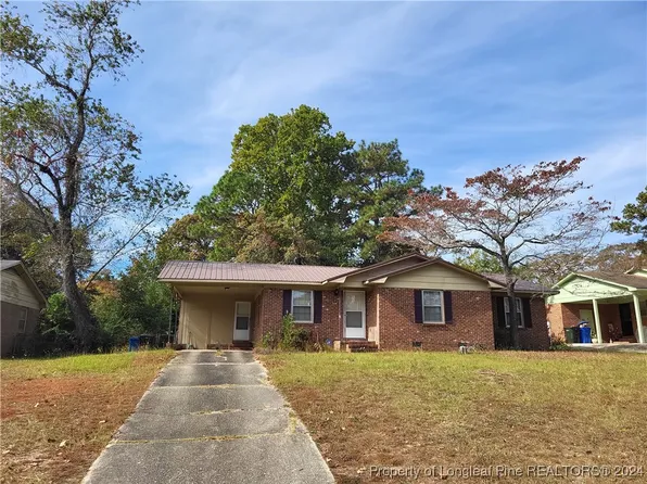 922 Odom Dr, Fayetteville, NC 28304