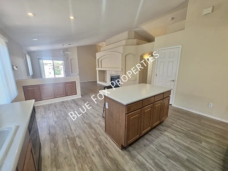 6078 N Panorama Park Dr — Photo 10
