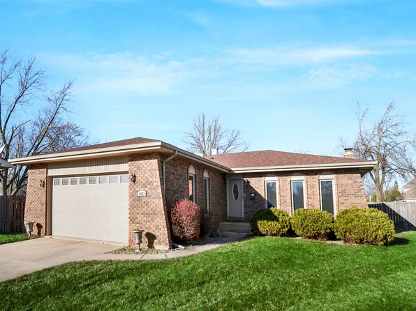 4022 Violet Ln, Matteson, IL 60443