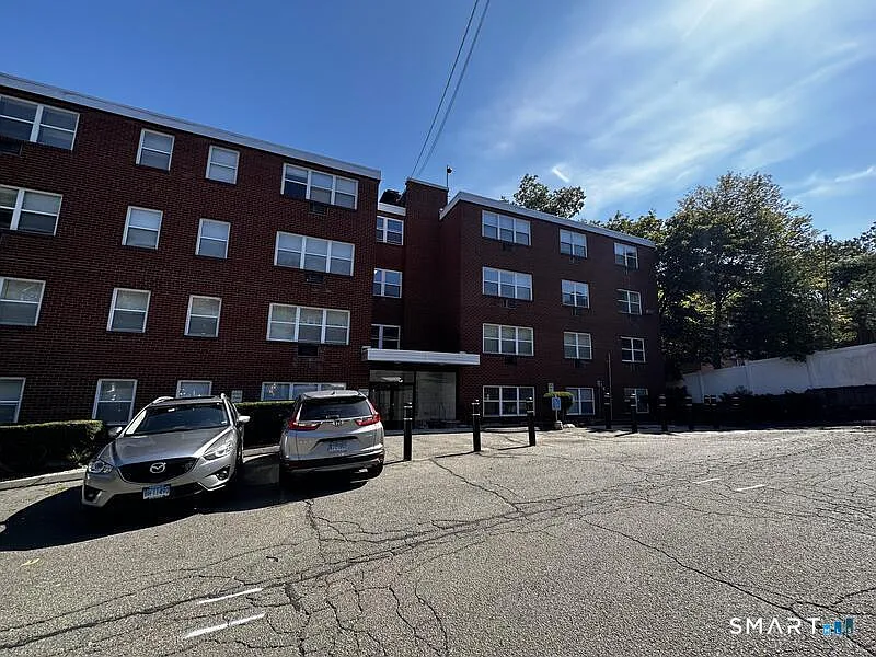 Studio, 500 sqft, $1,695 — Photo 3