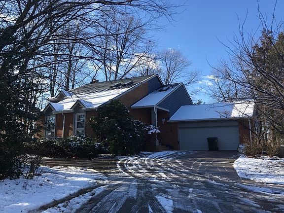 2nd image of 5610 Cavalier Woods Ln
