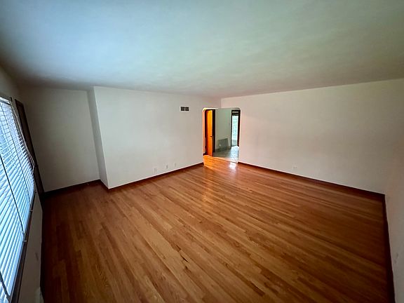 5th image of 8500 Grantshire Ln