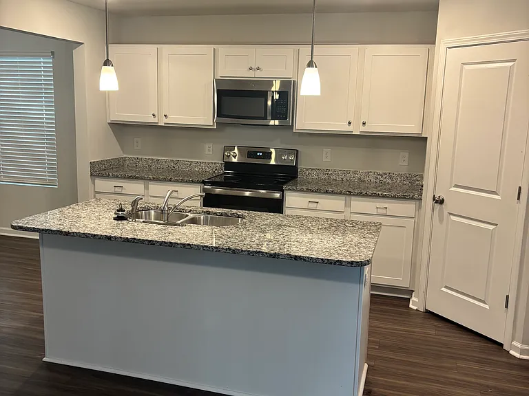 309 Ollivander Ln — Photo 2