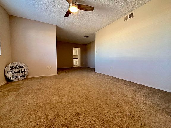 5th image of 3008 Thunder Rd
