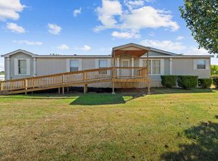 300 Morningside Dr, Hooks, TX 75561