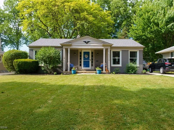 23914 Ambour Dr, North Olmsted, OH 44070