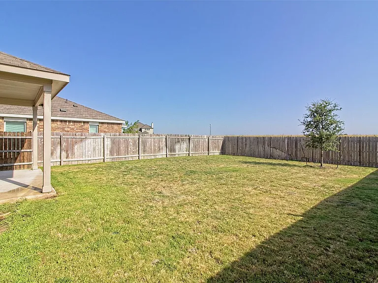 5610 Wolf Pack Dr — Photo 30