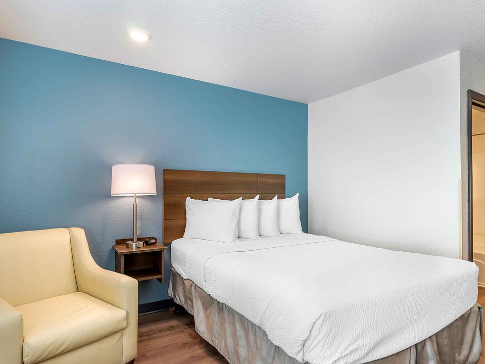 Studio Suite - 1 Queen Bed