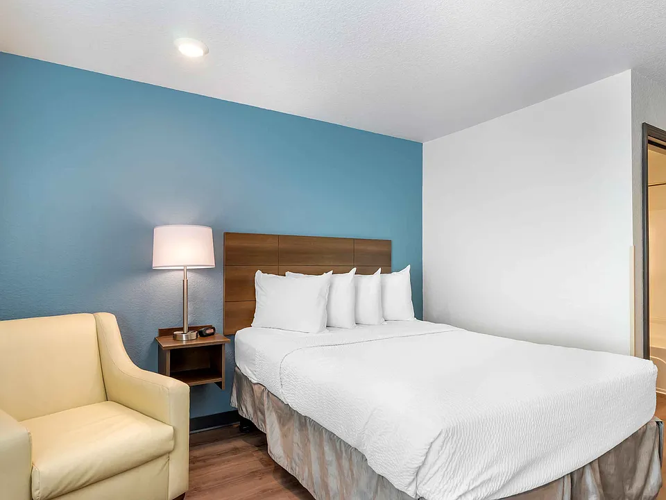 Studio Suite - 1 Queen Bed