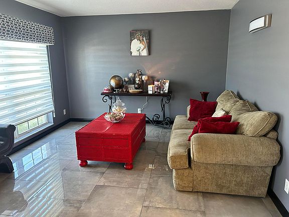 4th image of 3631 SW Haines Street