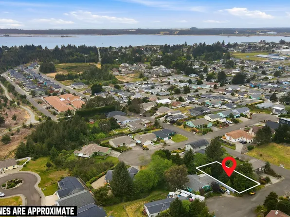 Zanna Pl #11, Coos Bay, OR 97420