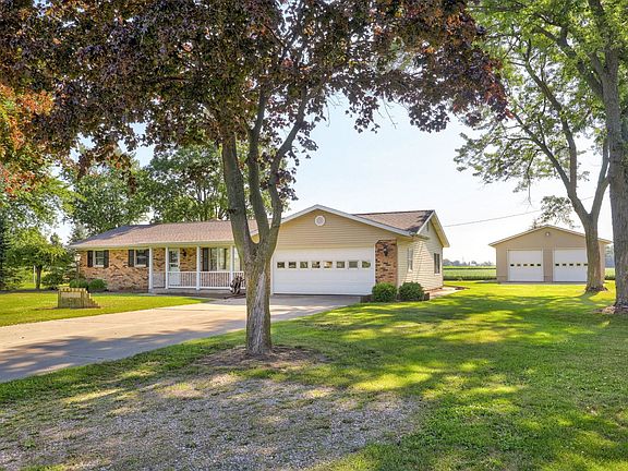 2nd image of 2141 Maple Rd