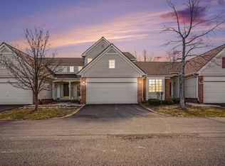 4404 Willow View Ct, Howell, MI 48843