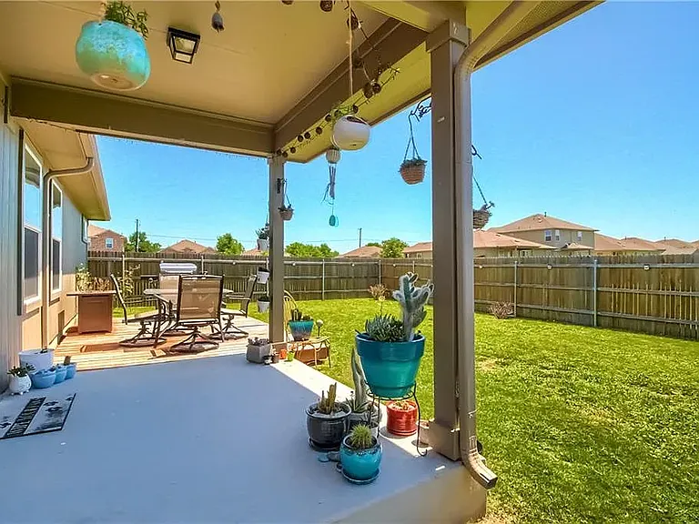 13817 Sierra Wind Ln — Photo 20