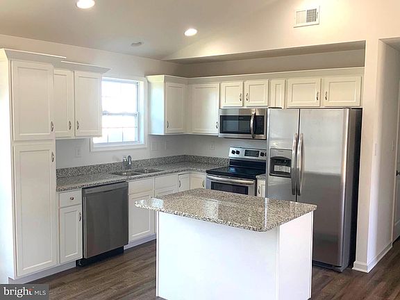 Columbus - Kitchen