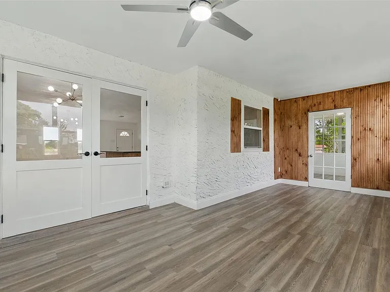8812 Oakwood Dr — Photo 21